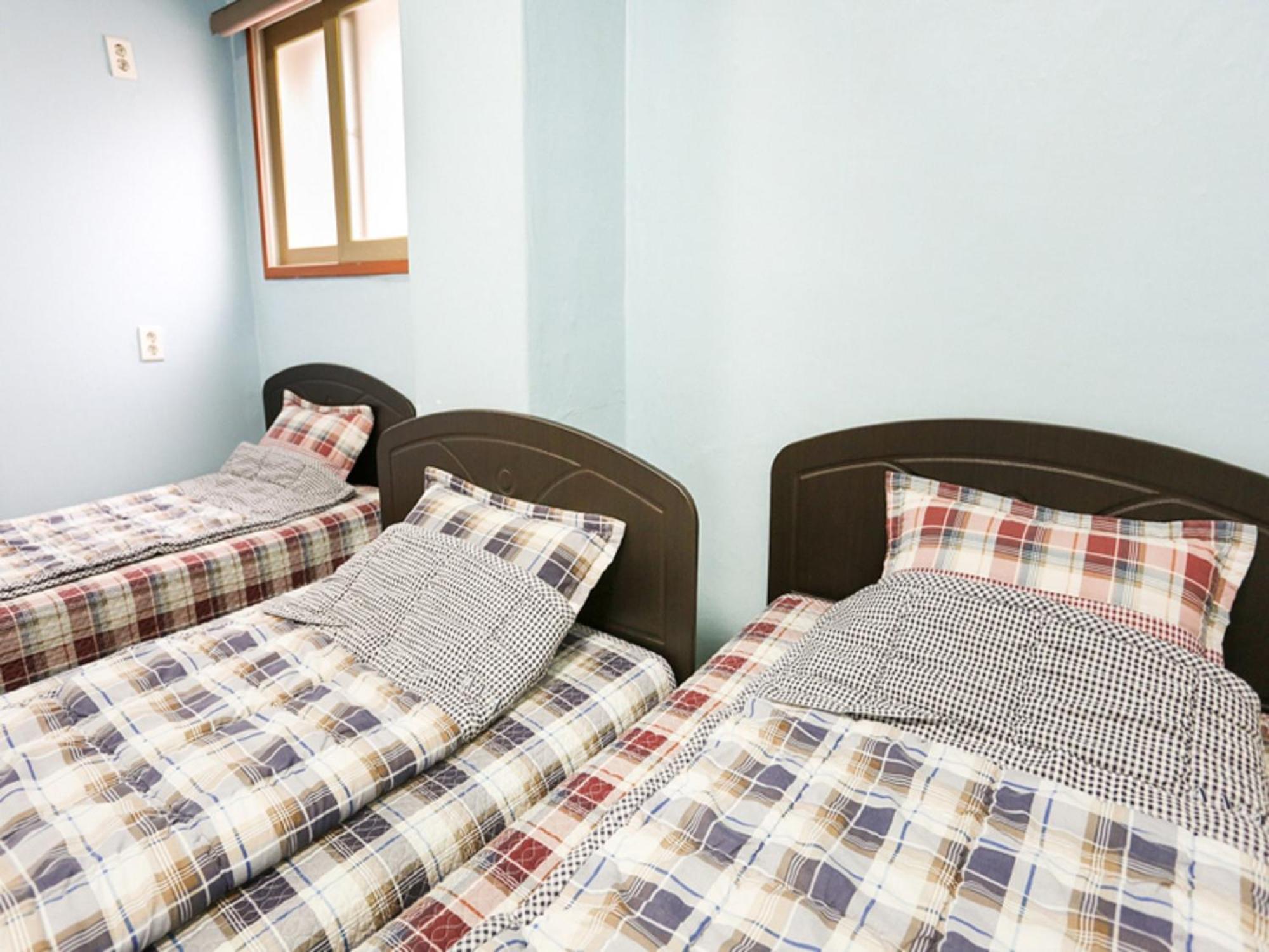 Funstay Inn Guesthouse Busan Phòng bức ảnh
