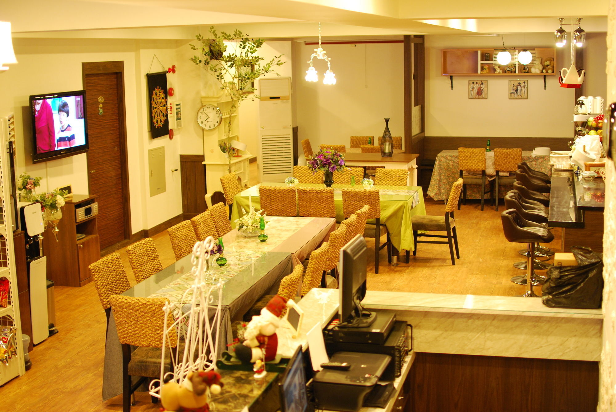 Funstay Inn Guesthouse Busan Ngoại thất bức ảnh